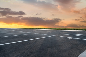 Fototapeta premium Road surface and sky cloud landscape..