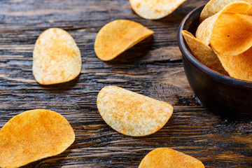 Crispy potato chips