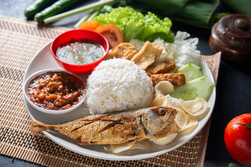 Fried mackerel fish rice