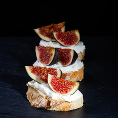Bruschetta with cream cheese and figs
