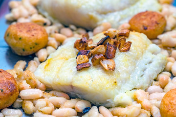 cod with garlic and beans
