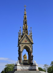 Fototapeta na wymiar Albert memorial in London UK