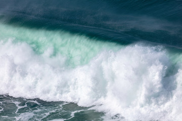 Big Waves Portugal  weiss wasser