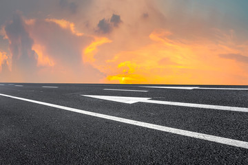 Fototapeta premium Road surface and sky cloud landscape..