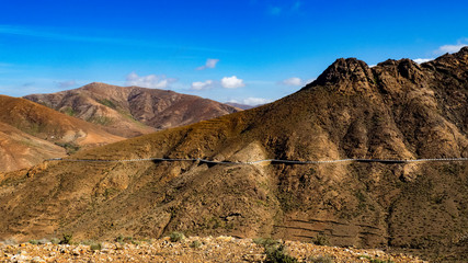 Serpentinenstraße auf Fuerteventura