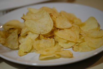 Crispy potato chips
