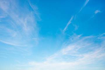  Blue sky and white clouds