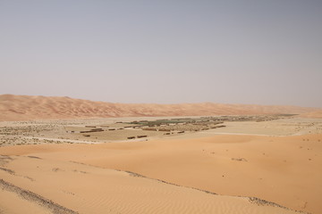 Fototapeta na wymiar Bales in the Desert