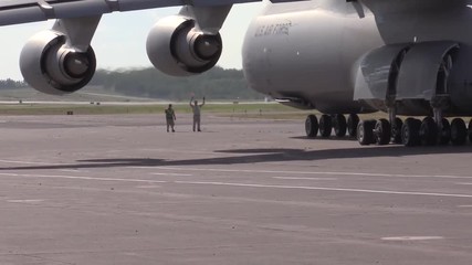 Arrival of an aircraft on the runway