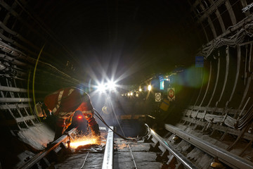 Exothermic welding rail repair