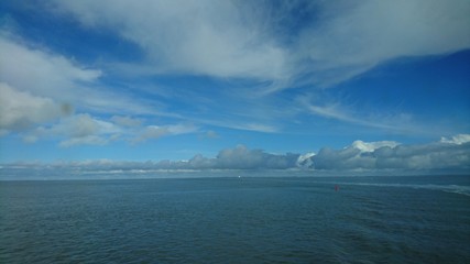 Wolken und Nordsee