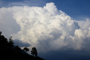 Faszinierende Wolken am Himmel - es braut sich etwas zusammen