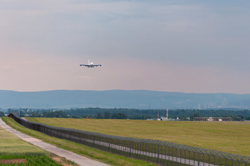 Flugzeuge im Landeanflug