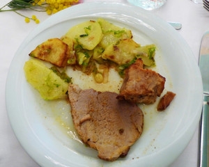 Roast pork with potatoes