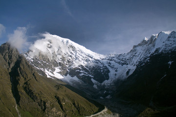 Fototapeta premium Langtang Lirung (7,243m)