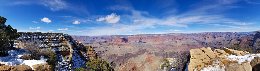 Fototapeta na wymiar Grand Canyon South Rim Wide Angle with Buttes, Spires and Snow