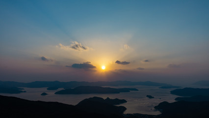 島の夕日