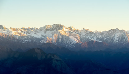 Fototapeta na wymiar Shivalik Range of the Himalayas, Narkanda Valley, Himachal Pradesh- a panoramic view of the Shivalik Range taken from Hatu Peak
