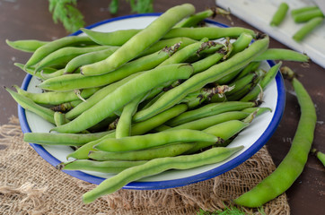 Fresh broad beans