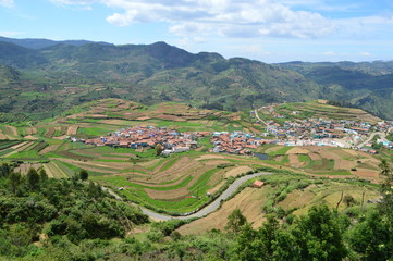 Fototapeta premium Poombarai Village and terraced farming in Kodaikanal