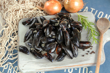 moules crues