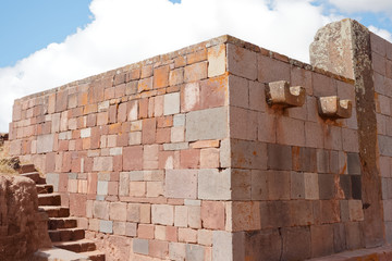 Ruiny stanowiska archeologicznego Tiahuanaco, Boliwia © Miroslaw