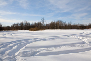 Fototapeta na wymiar Winter path.