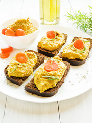 Sandwiches with pate