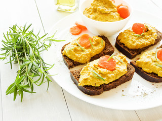 Sandwiches with pate