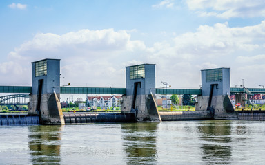 Staustufe Kostheim