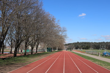 STADE - PISTE DE COURSE A PIED