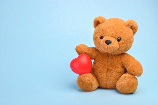 Teddy bear with heart love concept