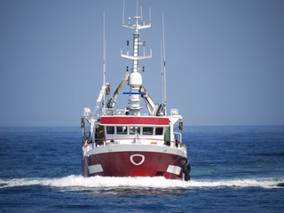 Fototapeta premium Fishing Boat Underway at Speed.