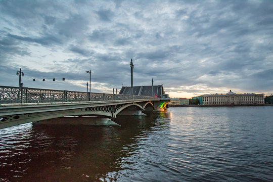 Saint Petersburg. View of the Neva. Annunciation Bridge. Petersburg. Russia in the summer. Cities of Russia. White nights in Petersburg. Travels in Russia.