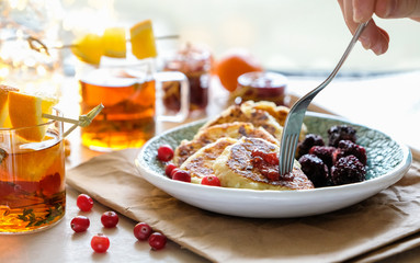 Excellent breakfast for a family or children!