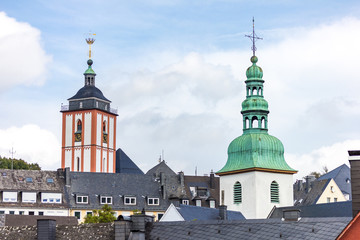 Siegen Nikolaikirche Krönchen und Marienkirche Schieferdächer
