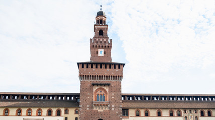 Fototapeta premium view of Tower Torre del Filarete from courtyard