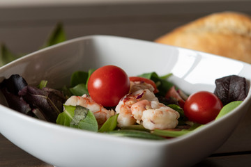 Ensalada con gambas