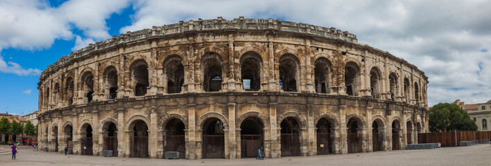 Anfiteatro romano de Nimes, Provenza, Francia.