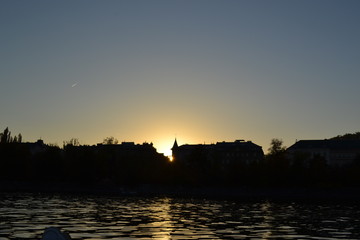 Naklejka premium sunset over the sea