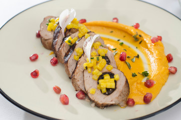 pork sirloin with mangoes sauce