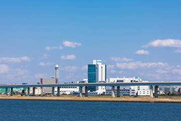 Fototapeta na wymiar (東京都-都市風景)荒川岸から望む首都高速と江戸川区の風景１ 