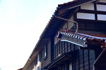 兵庫県・余部鉄橋界隈、山陰の印象的な焼杉板鎧壁