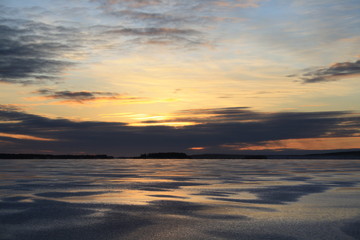 Fototapeta na wymiar Vinter Sunset at sea