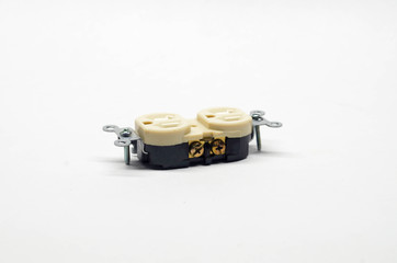 120v 15a duplex electric outlet