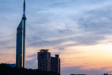 Fototapeta premium 都会 風景 夕日 現代 都市