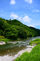 鮎釣りの名所、夏の気仙川。陸前高田　岩手　日本。７月上旬。