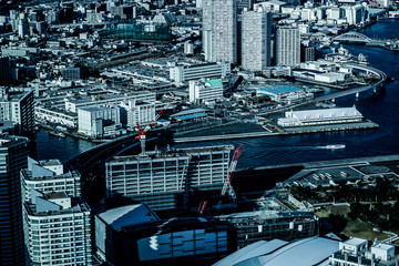 Fototapeta premium 横浜ランドマークタワーから見える街並み