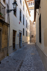 Fototapeta na wymiar Small street in Granada