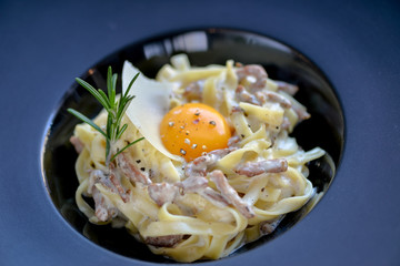 pasta with salmon and cream sauce